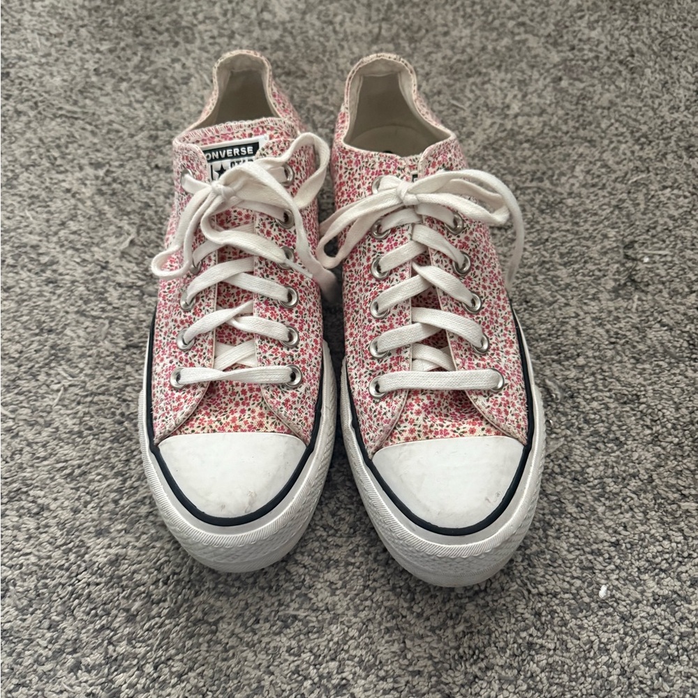 Converse Low Top Shoes